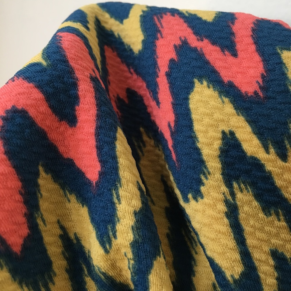 LuLaRoe Cassie Woman’s XS Pencil Skirt Yellow Red - Picture 2 of 8